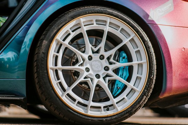 Comment les véhicules connectés influencent-ils la sécurité routière ?