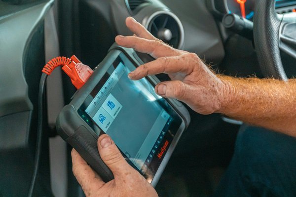 Les meilleures valises de diagnostic auto pour votre voiture en 2025